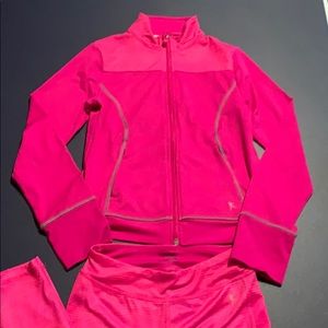Girl’s Danskin Now Set Jacket is M, pants are S